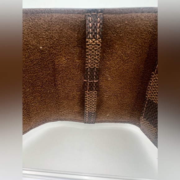 Louis Vuitton Damier Cufflink Case - Picture 6 of 13